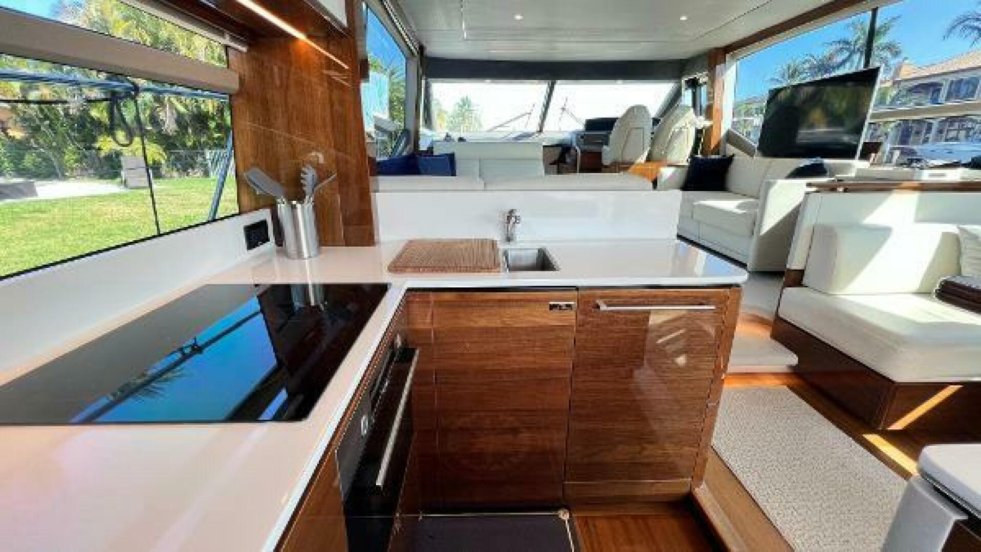 2019 Princess F62 - Image 7