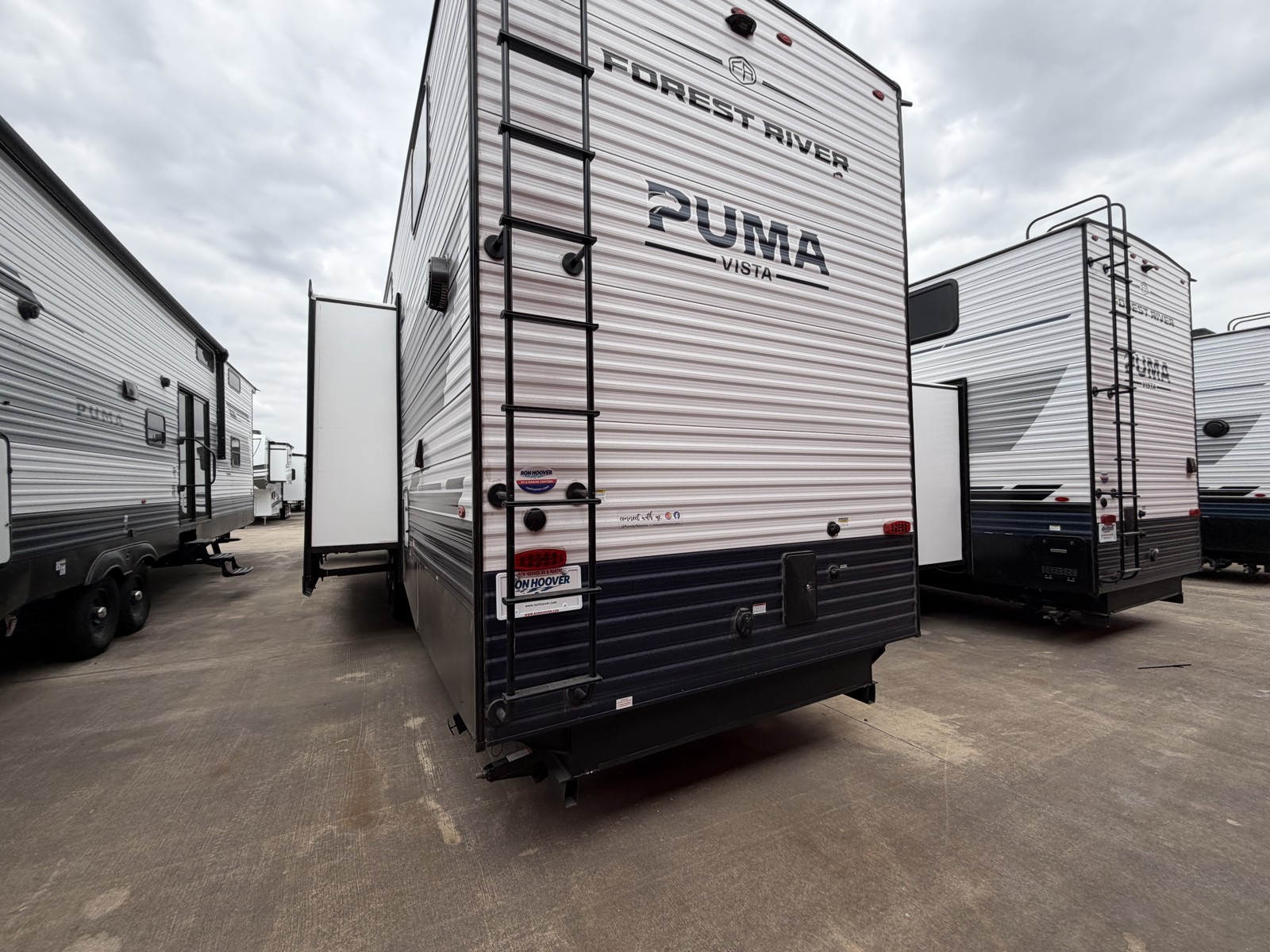 2026 PALOMINO PUMA 420LFT - Image 42