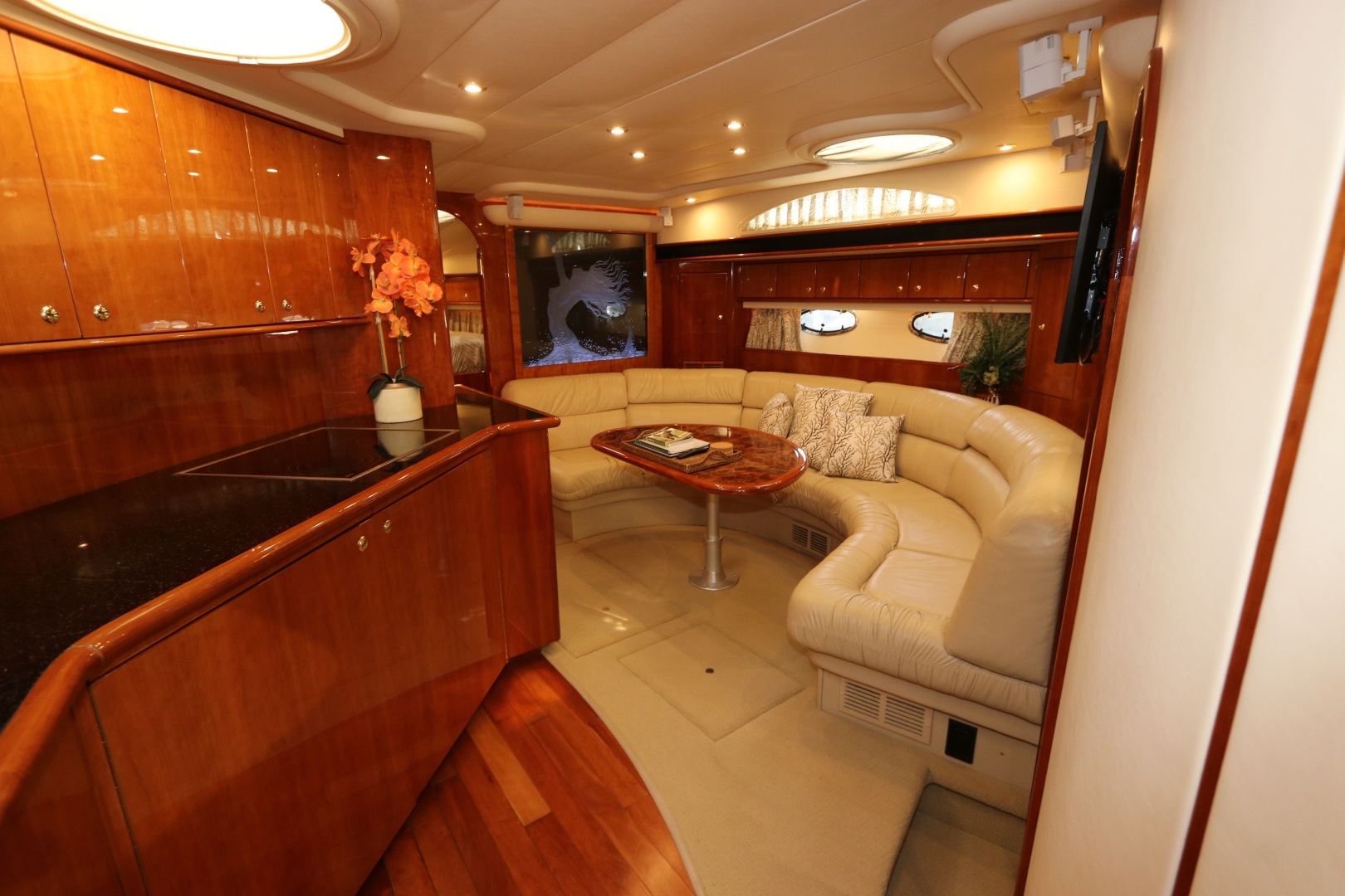 2005 Neptunus 56 Express - Image 26