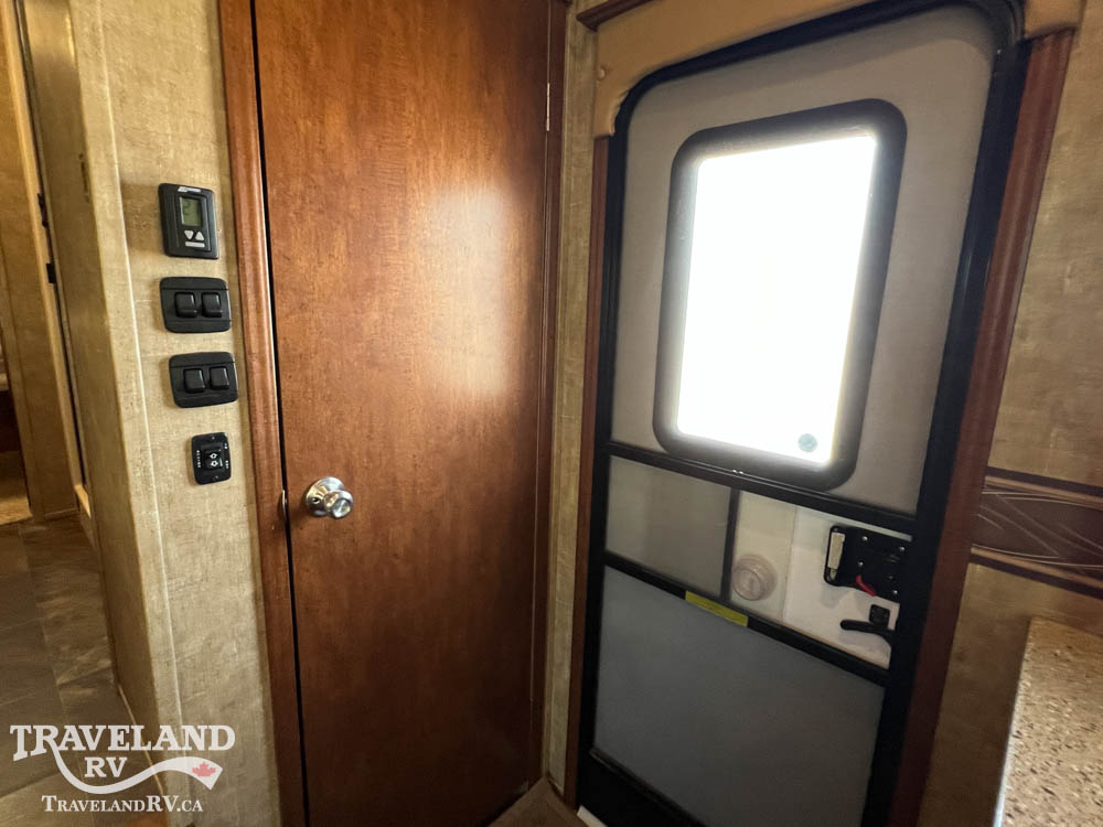 2015 KZ RV Durango D2857 - Image 25