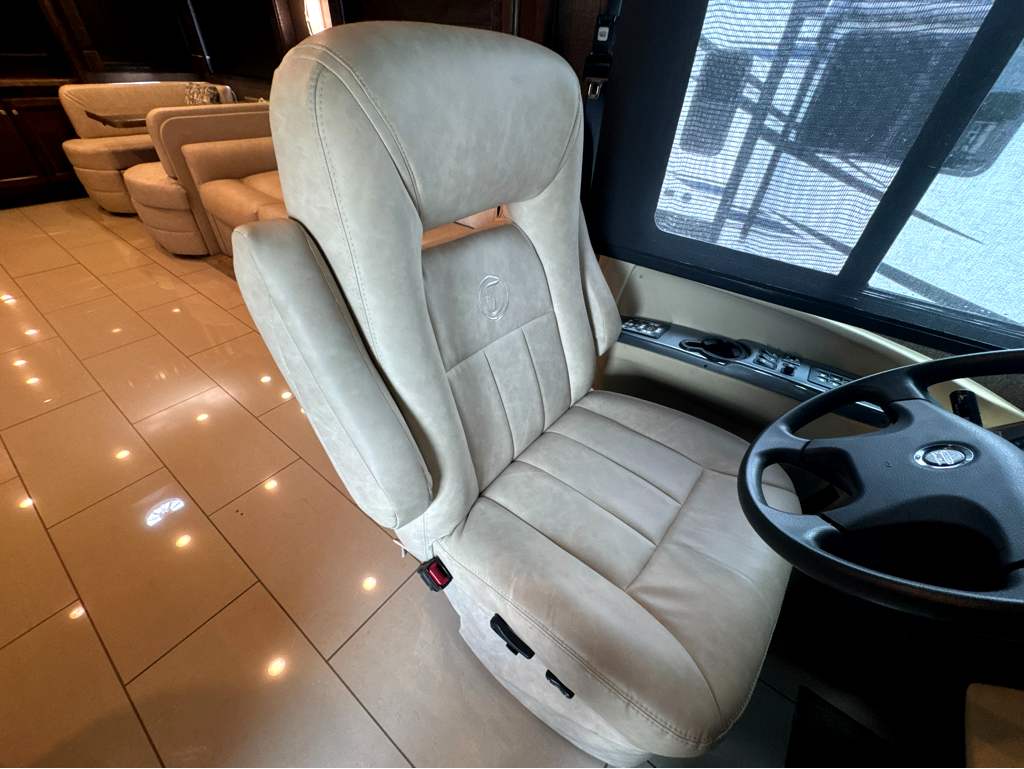 2016 TIFFIN ALLEGRO RED 38QBA - Image 11