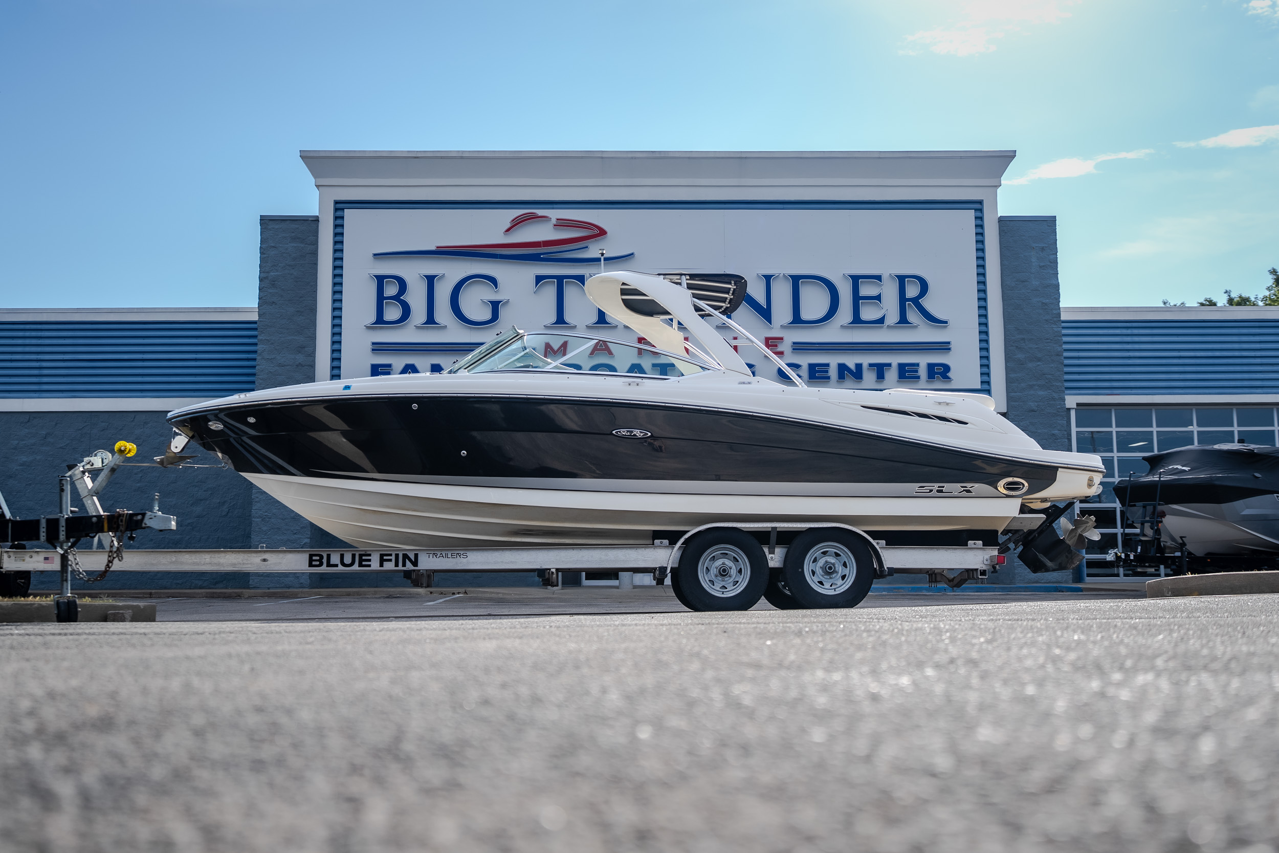 2006 Sea Ray 270 SLX - Image 1