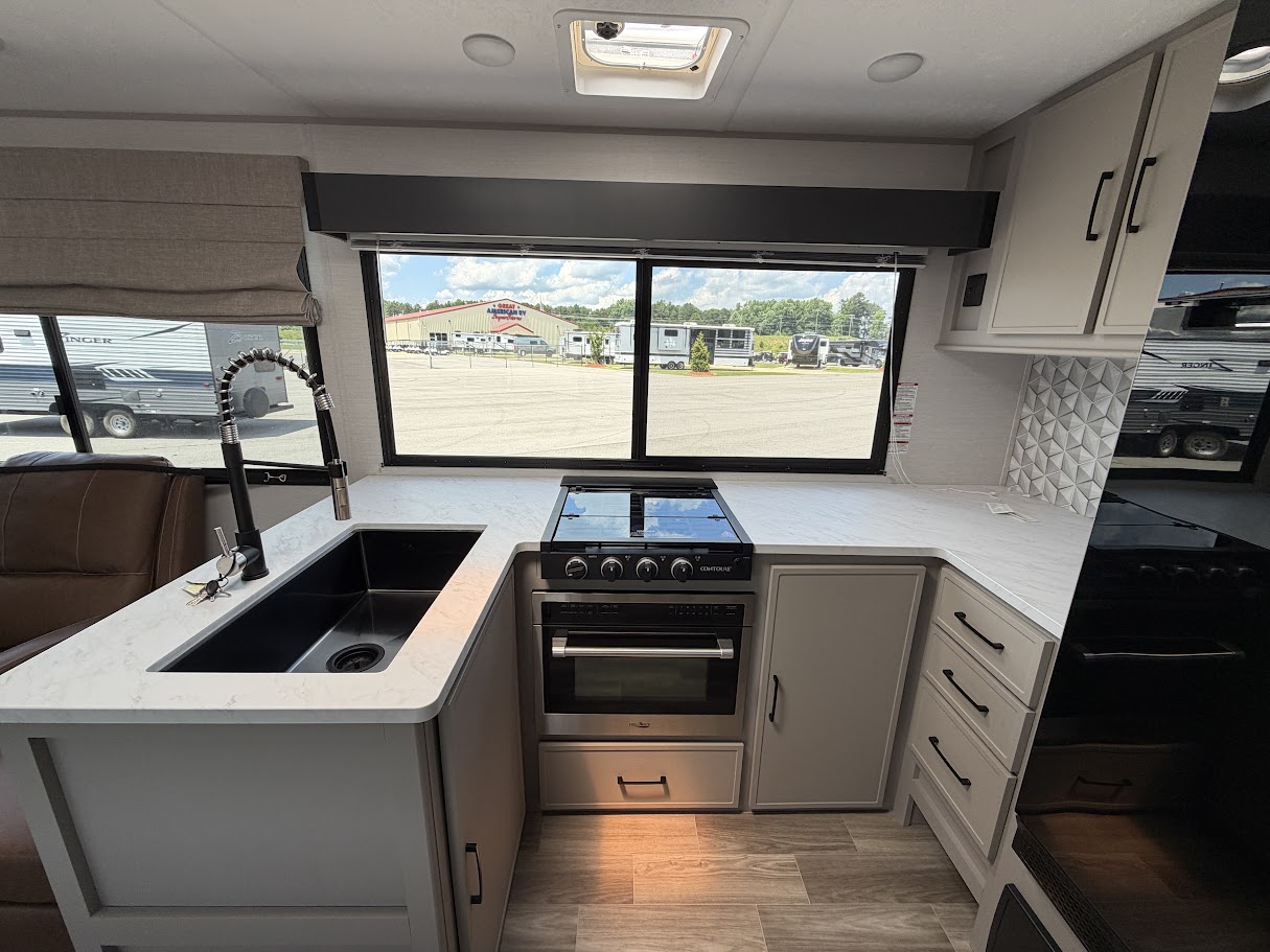 2025 FOREST RIVER VIBE 2600RK - Image 15