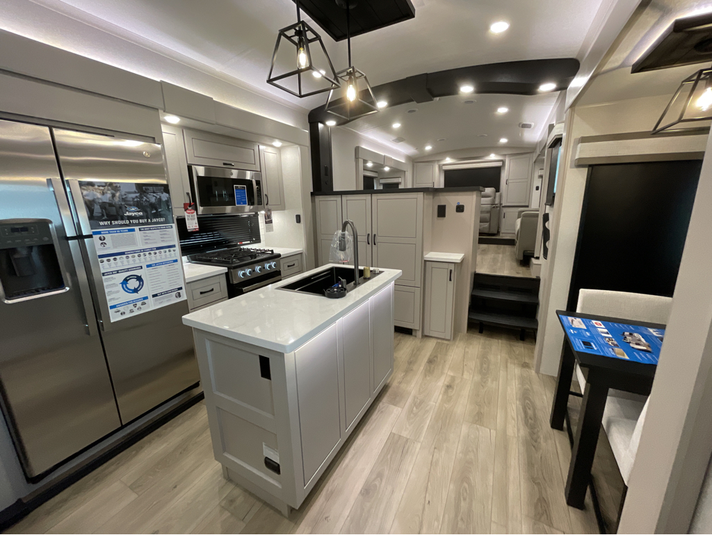 2026 Jayco North Point 382FLRB - Image 6