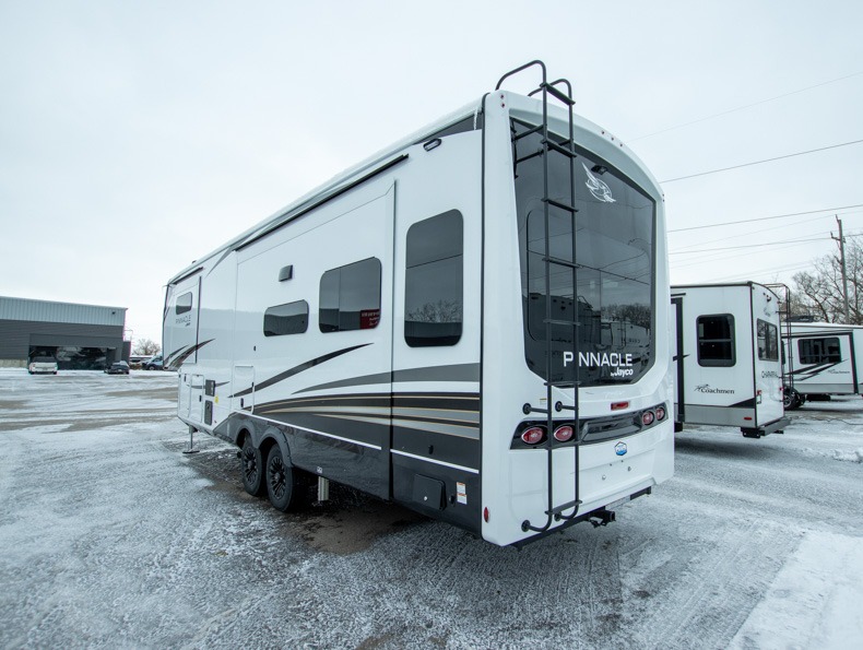 2026 Jayco Pinnacle 32RLTS - Image 3