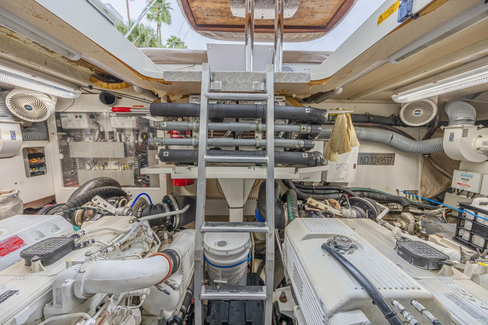 2013 Prestige 550S - Image 40