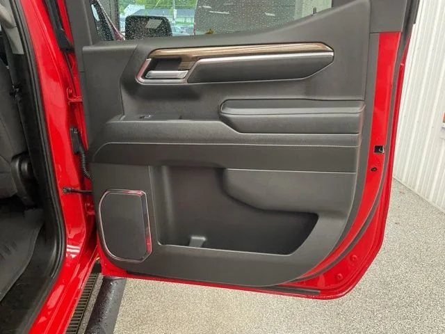 2024 Chevrolet Silverado 1500 Crew Cab LT Trail Boss 4WD - Image 23
