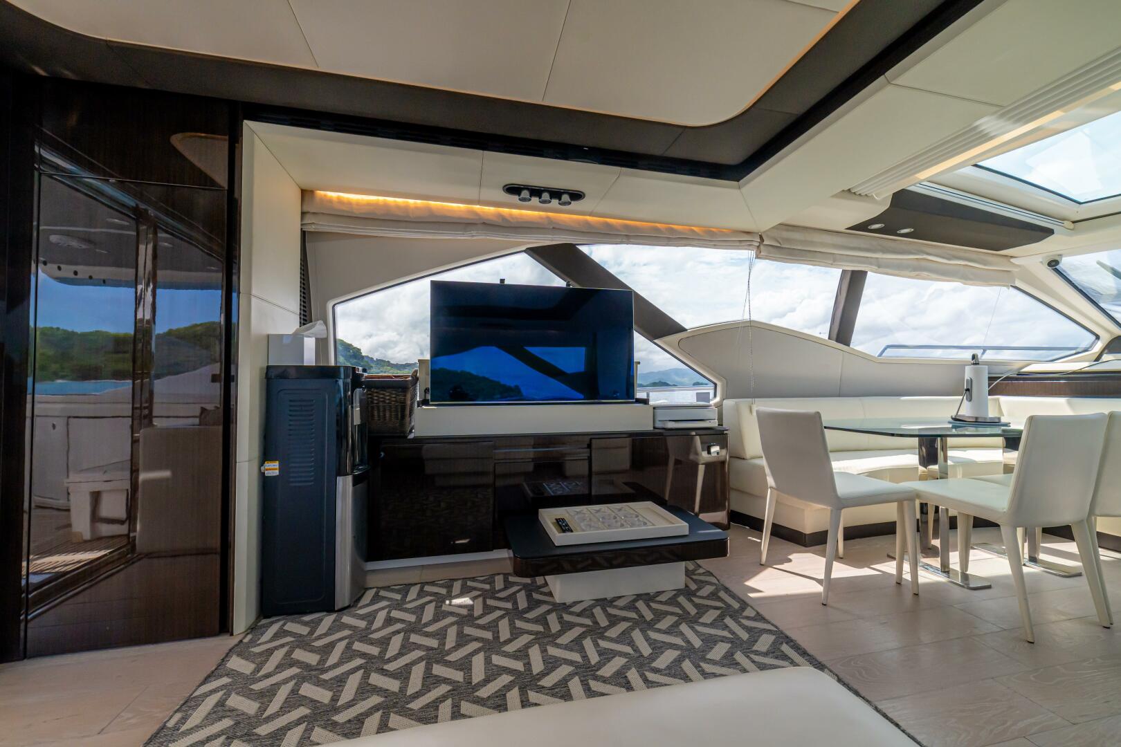 2017 Azimut 77S - Image 12