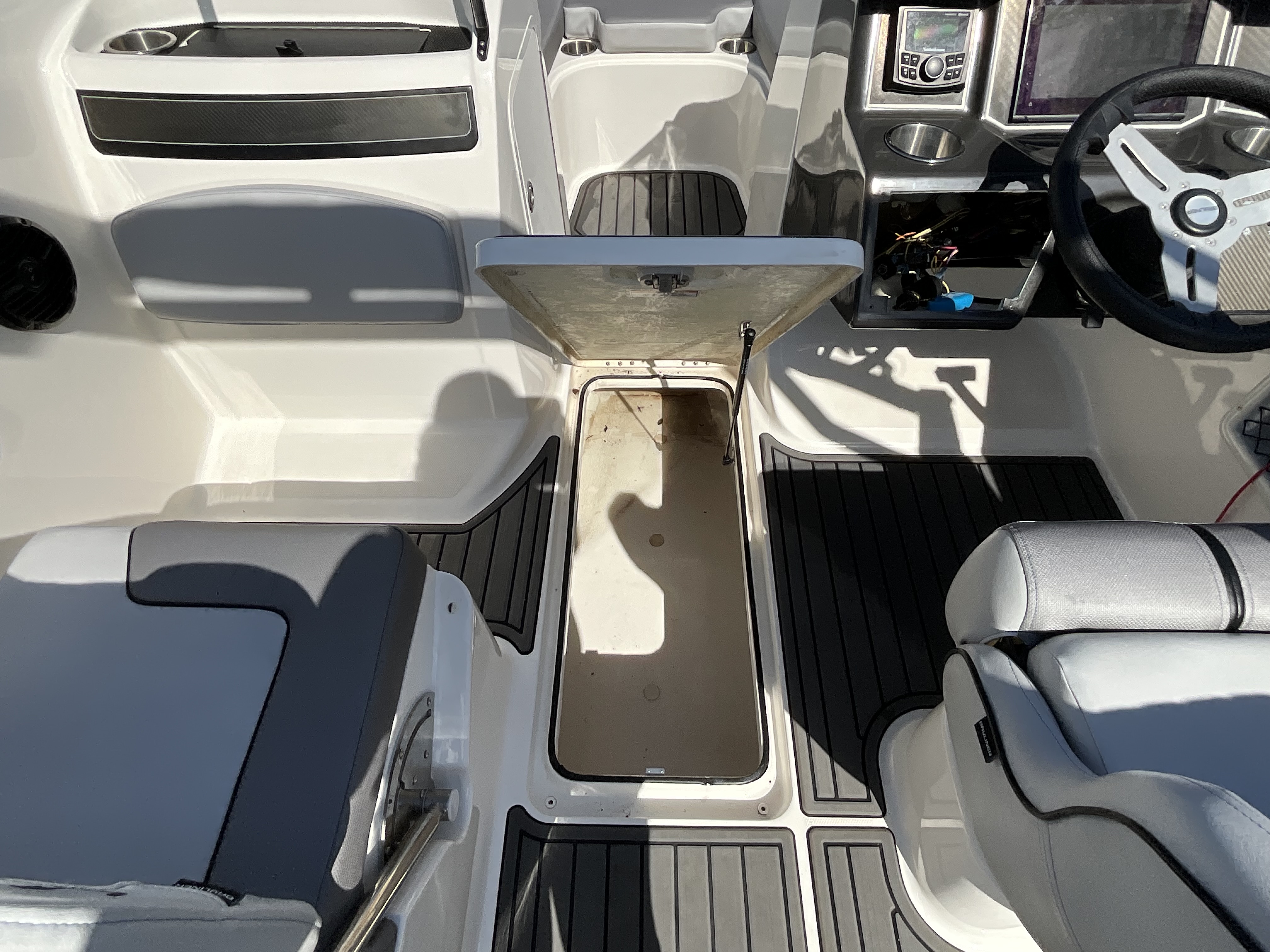 2022 Bayliner VR5 Base - Image 22