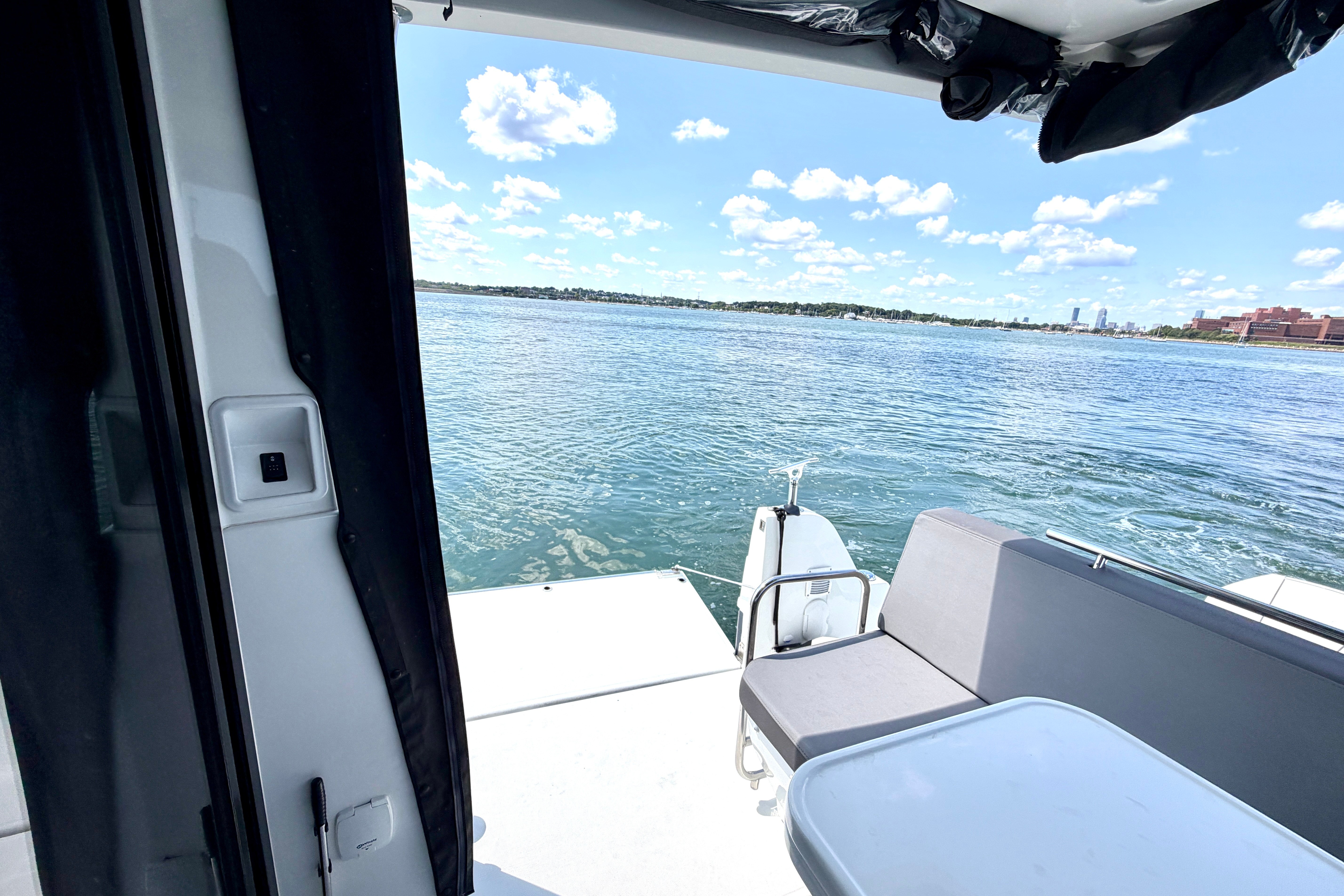 2023 Beneteau Antares 11 OB - Image 34