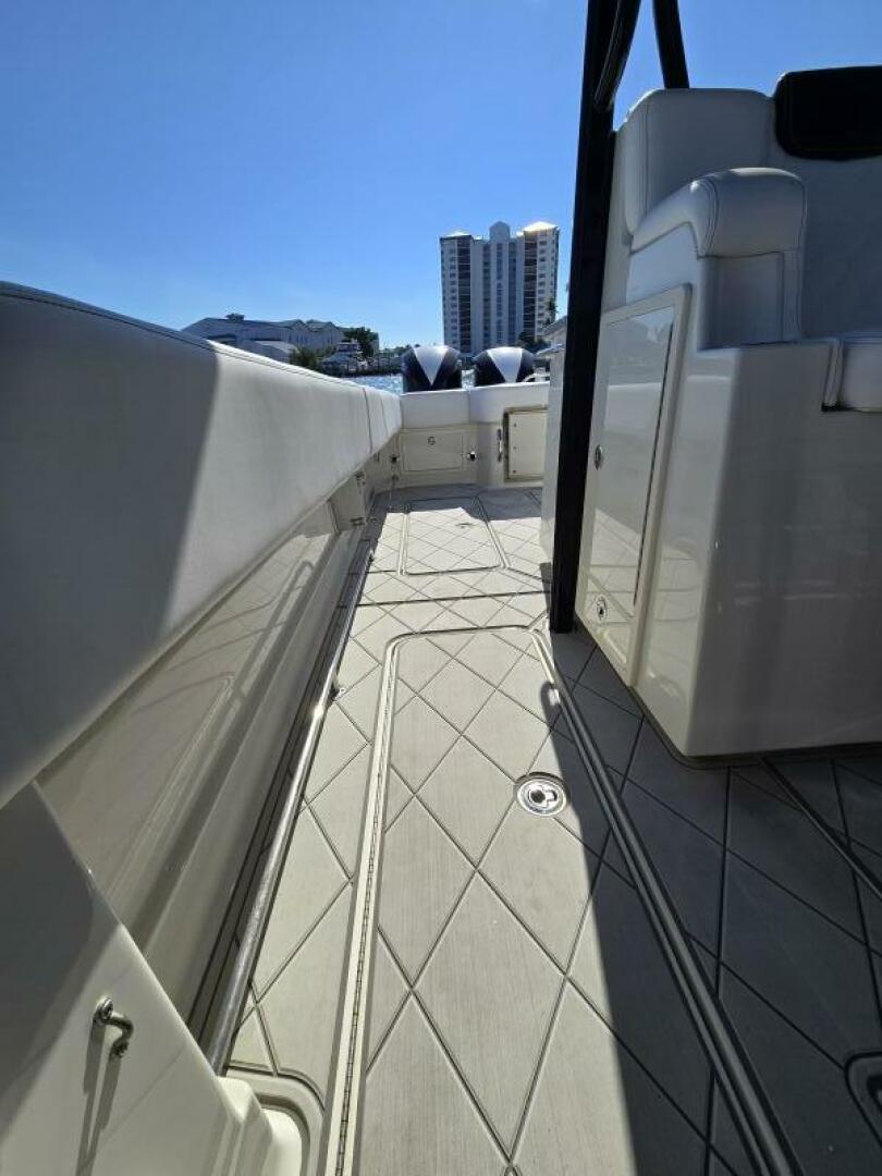 2018 HCB 42 Siesta - Image 28