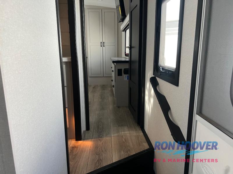 2026 JAYCO NORTHPOINT 395DSDB - Image 29
