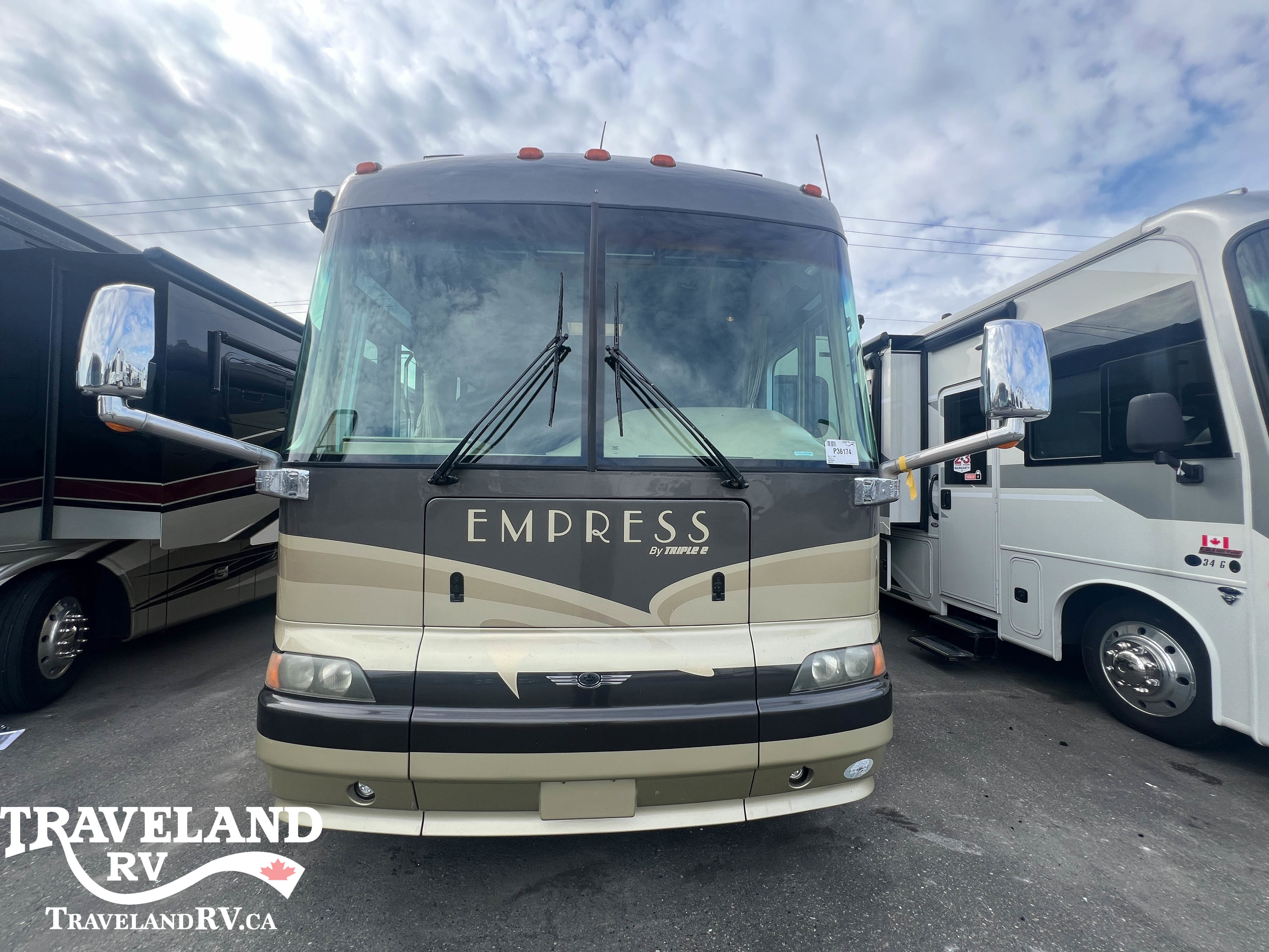 2005 TRIPLE E EMPRESS 3902FB - Image 2