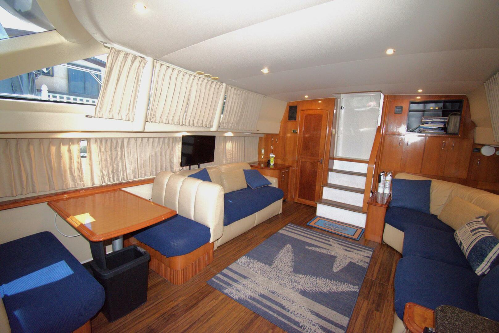 2005 Carver 444 Cockpit Motor Yacht - Image 24