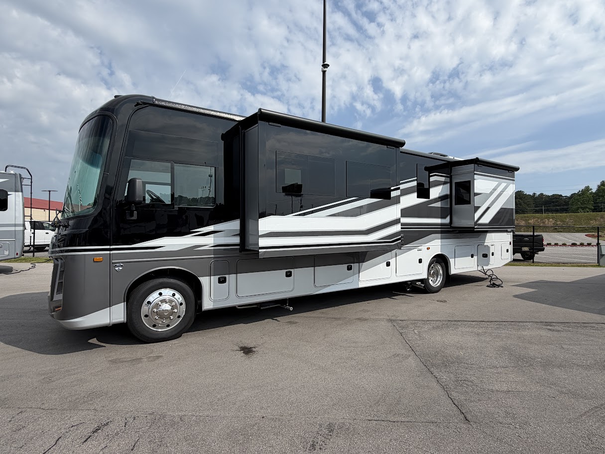 2027 JAYCO PRECEPT 36C - Image 3