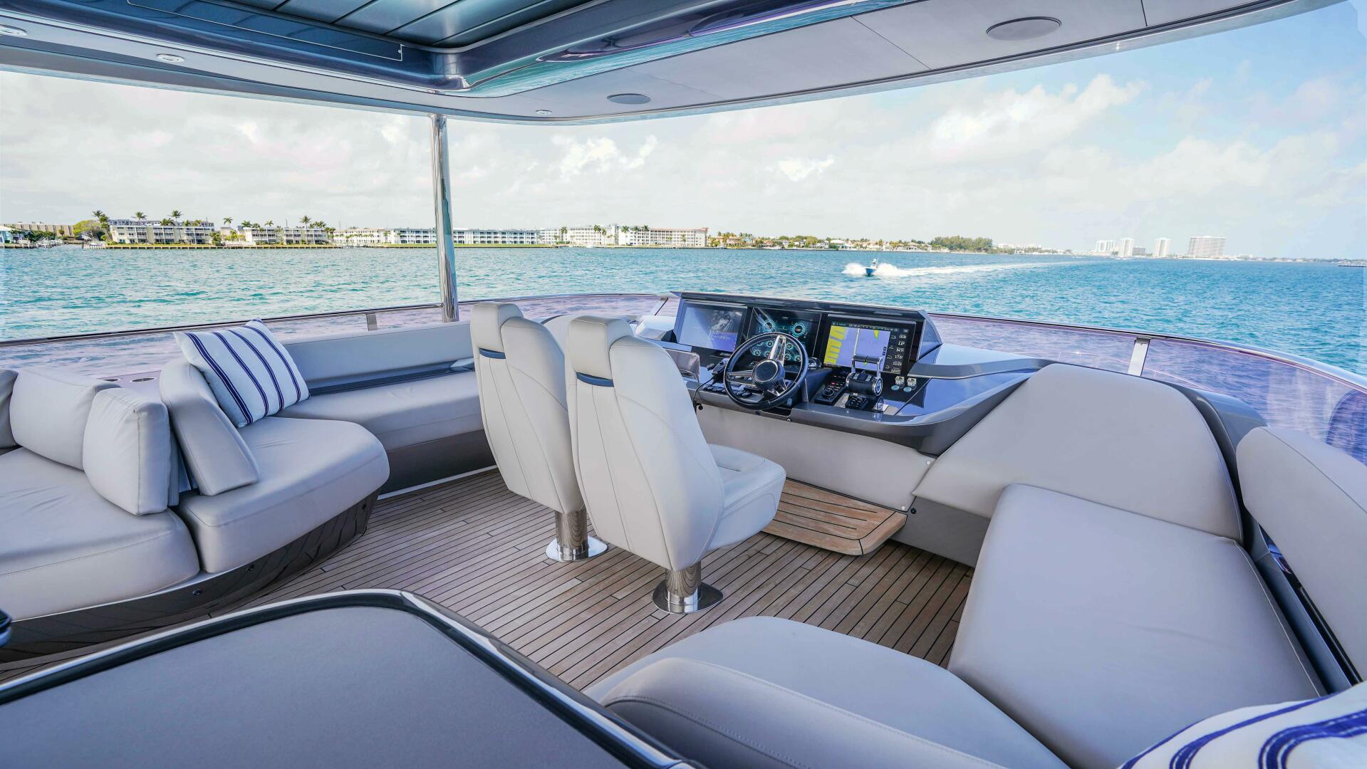 2021 Princess Y85 - Image 28
