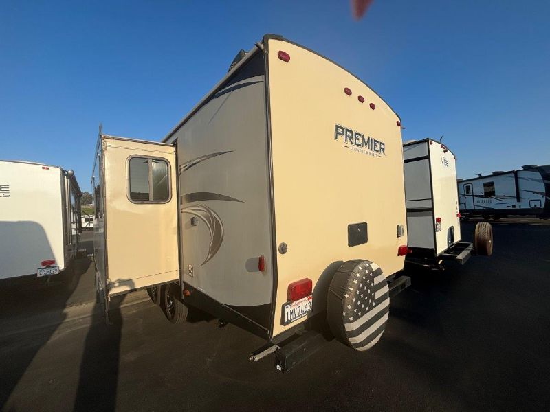 2018 Keystone Bullet Premier 26RBPR - Image 2