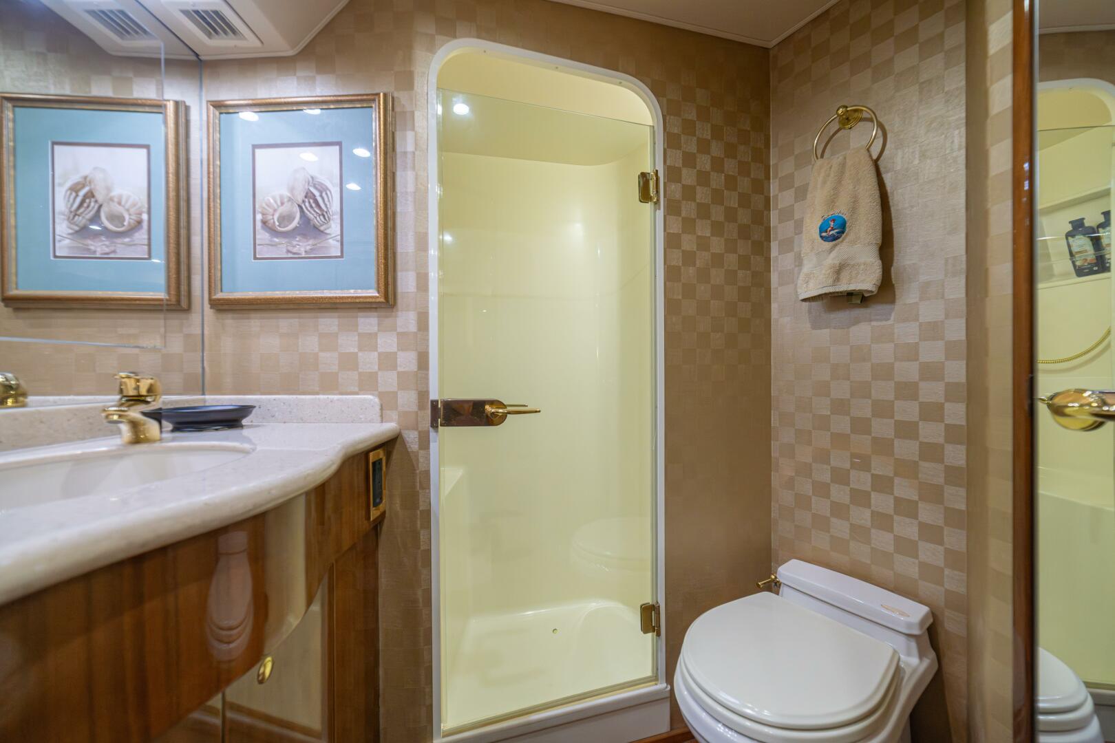 2006 Viking 56 Convertible - Image 67