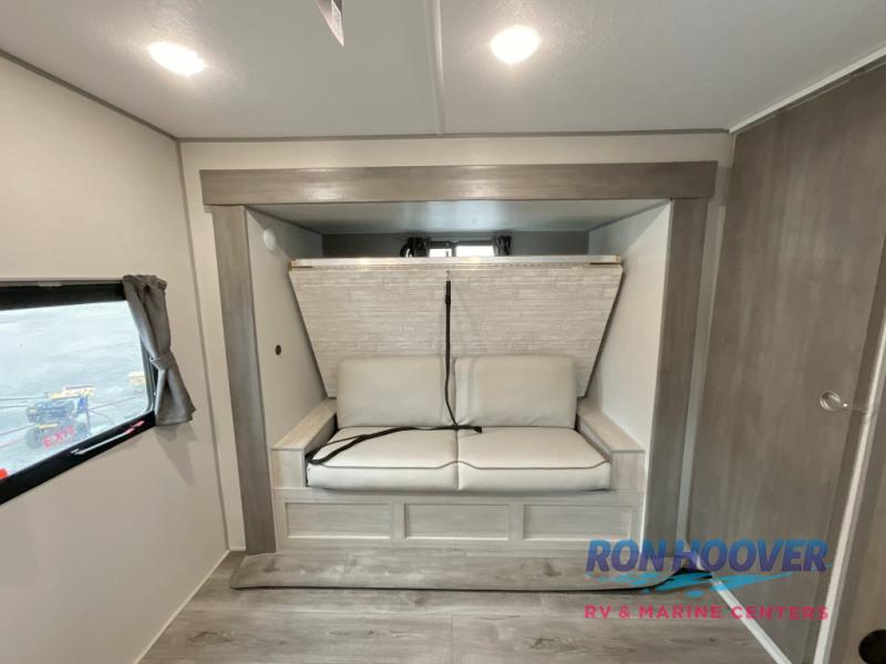 2026 COACHMEN CATALINA 343BHTSLE DENS RHB - Image 8