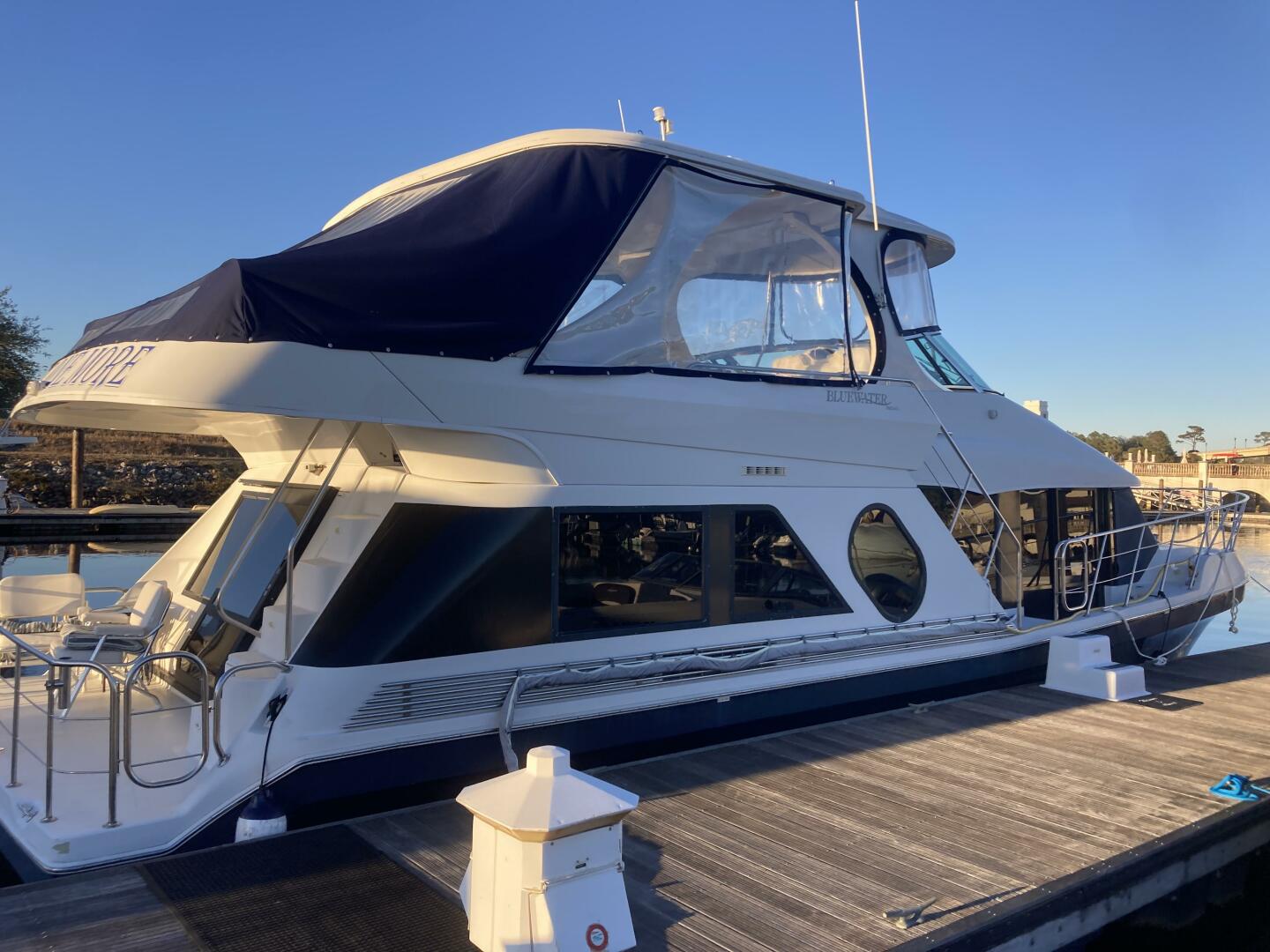 2006 Bluewater Yachts 5200 - Image 2