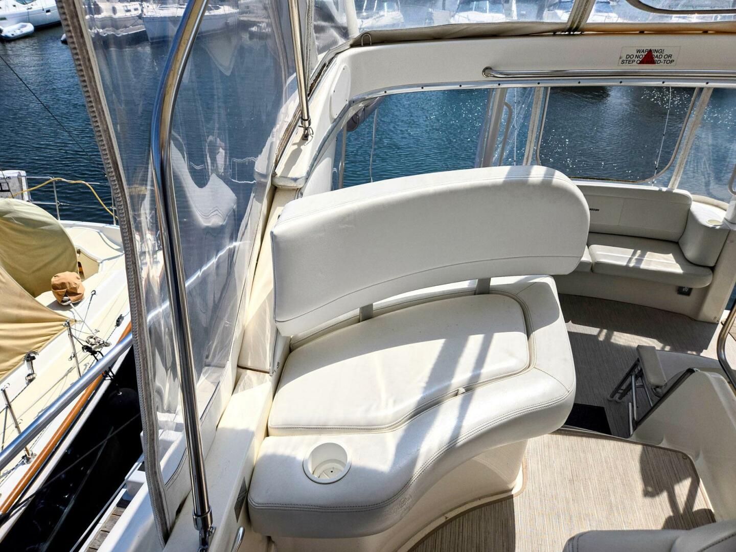 2003 Silverton 392 Aft Cabin Motor Yacht - Image 26