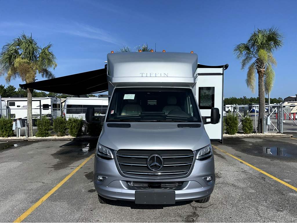 2026 TIFFIN WAYFARER 25 XRW - Image 10