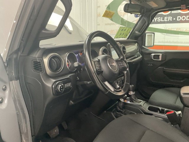 2021 Jeep Gladiator Crew Cab Rubicon 4WD - Image 18