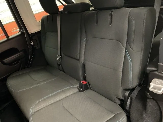 2025 Jeep Wrangler 4xe Rubicon 4x4 - Image 21