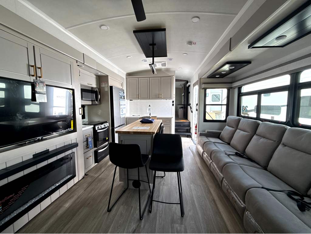 2027 JAYCO NORTH POINT 375TBDB - Image 10