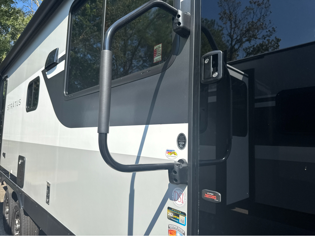 2027 VENTURE RV STRATUS 282VFD - Image 7