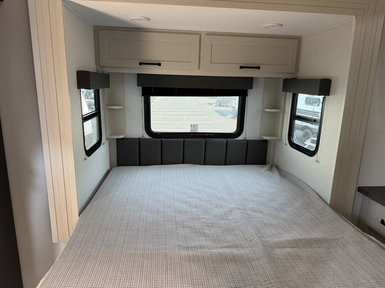 2026 Grand Design Momentum G-Class 21G - Image 9