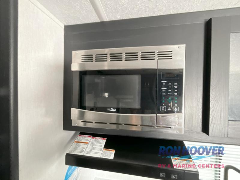 2023 COACHMEN 22SE - Image 7