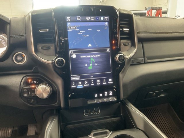 2023 Ram 1500 Pickup Crew Cab Laramie eTorque 4WD - Image 24