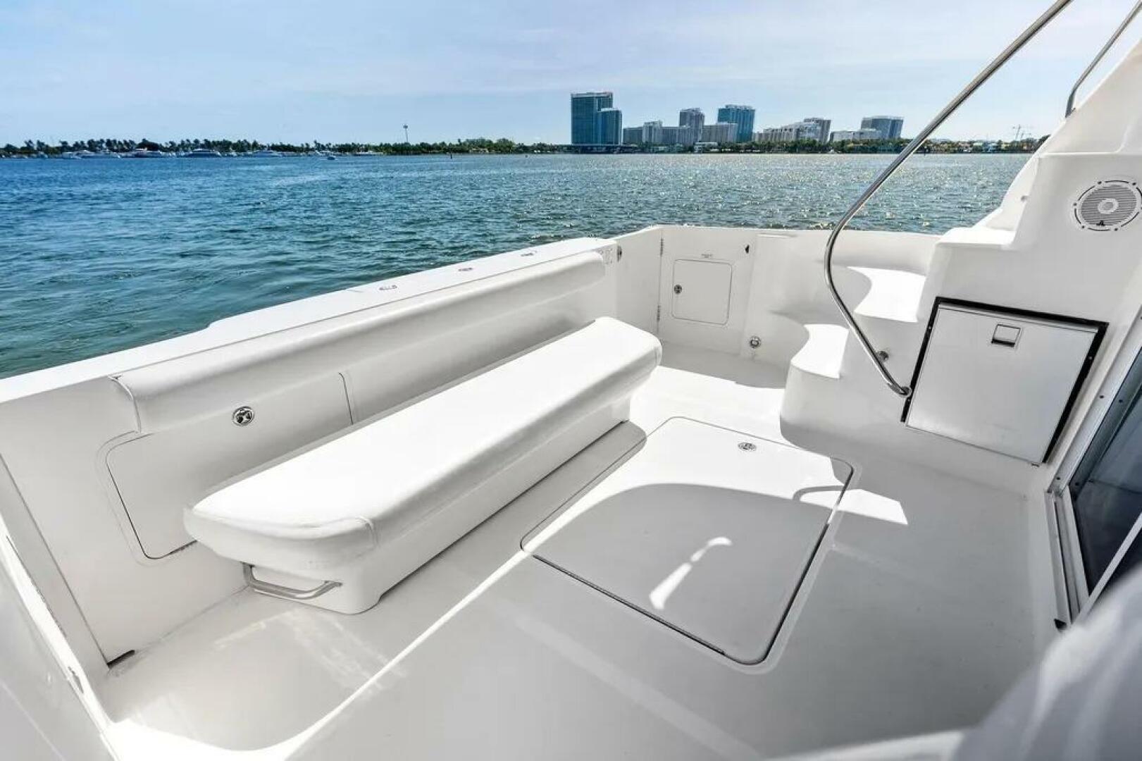 2007 Sea Ray 44 Sedan Bridge - Image 4