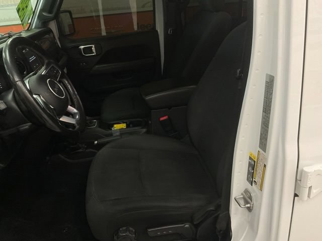 2020 Jeep Gladiator Crew Cab Rubicon 4WD - Image 18