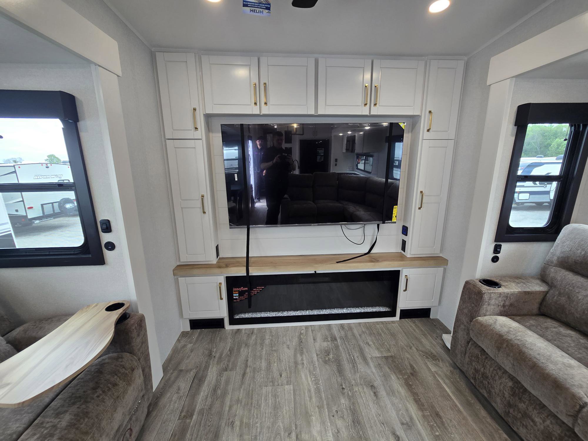 2026 JAYCO EAGLE 335LSTS - Image 18