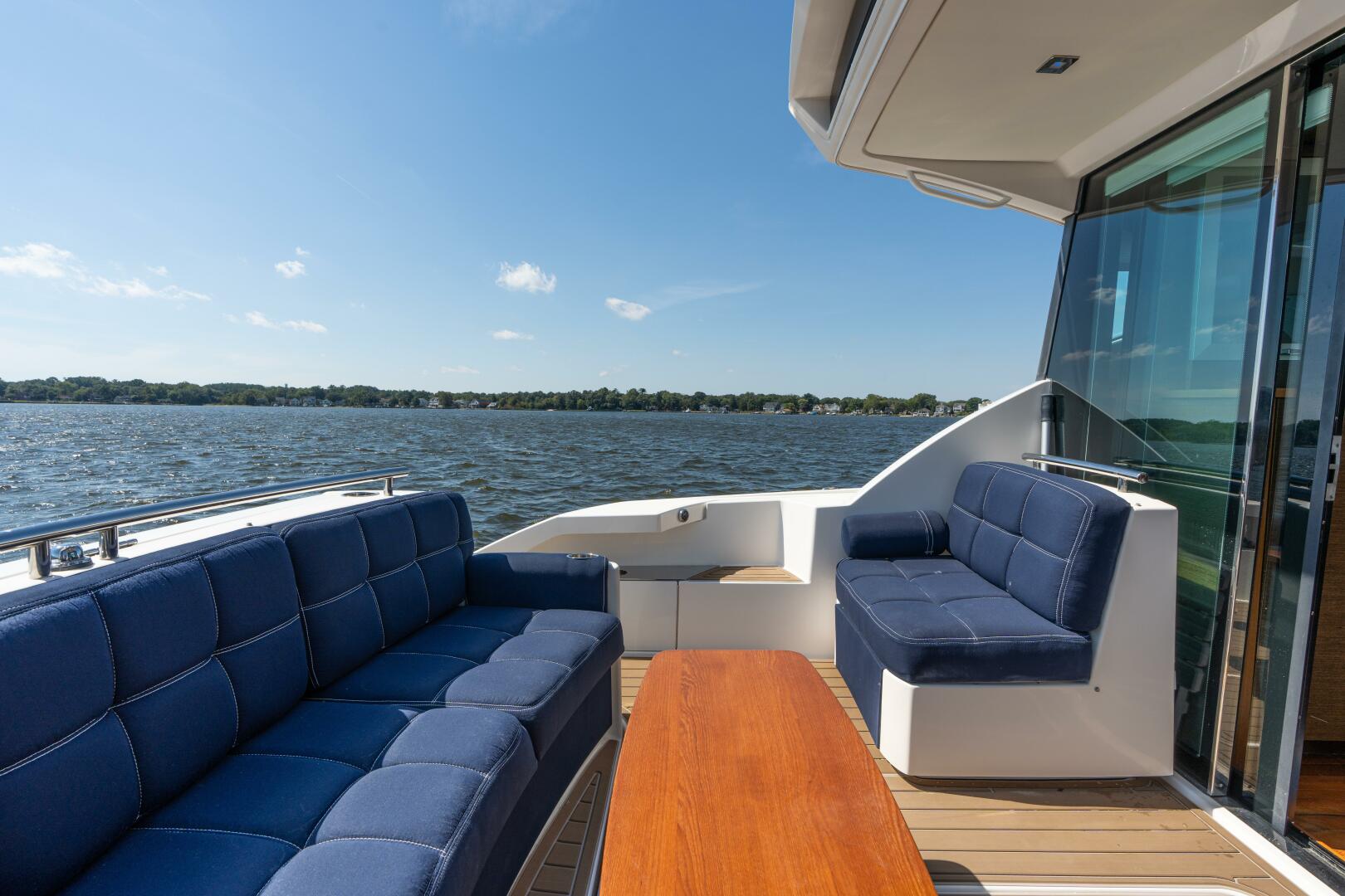 2015 Tiara Yachts 44 Coupe - Image 37