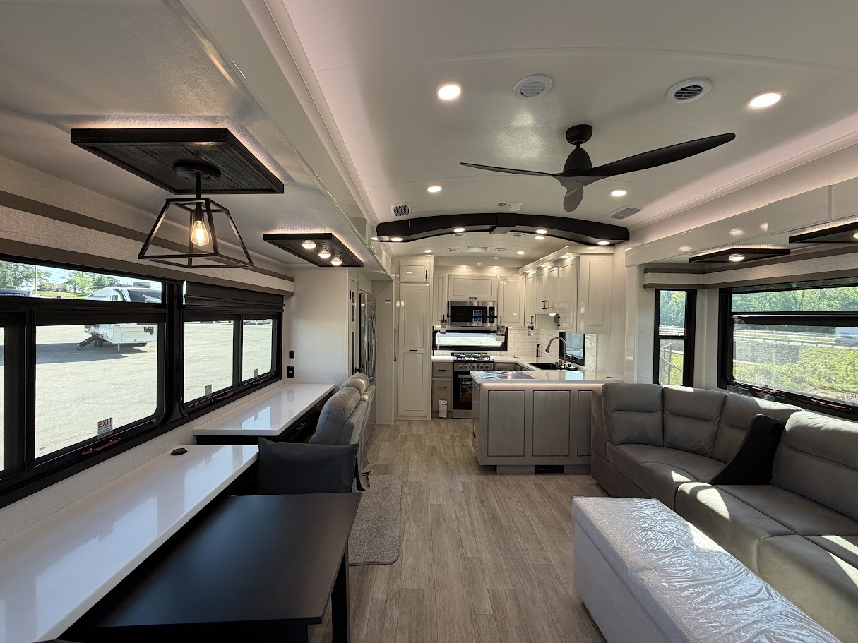 2026 JAYCO PINNACLE 38FBRK - Image 7