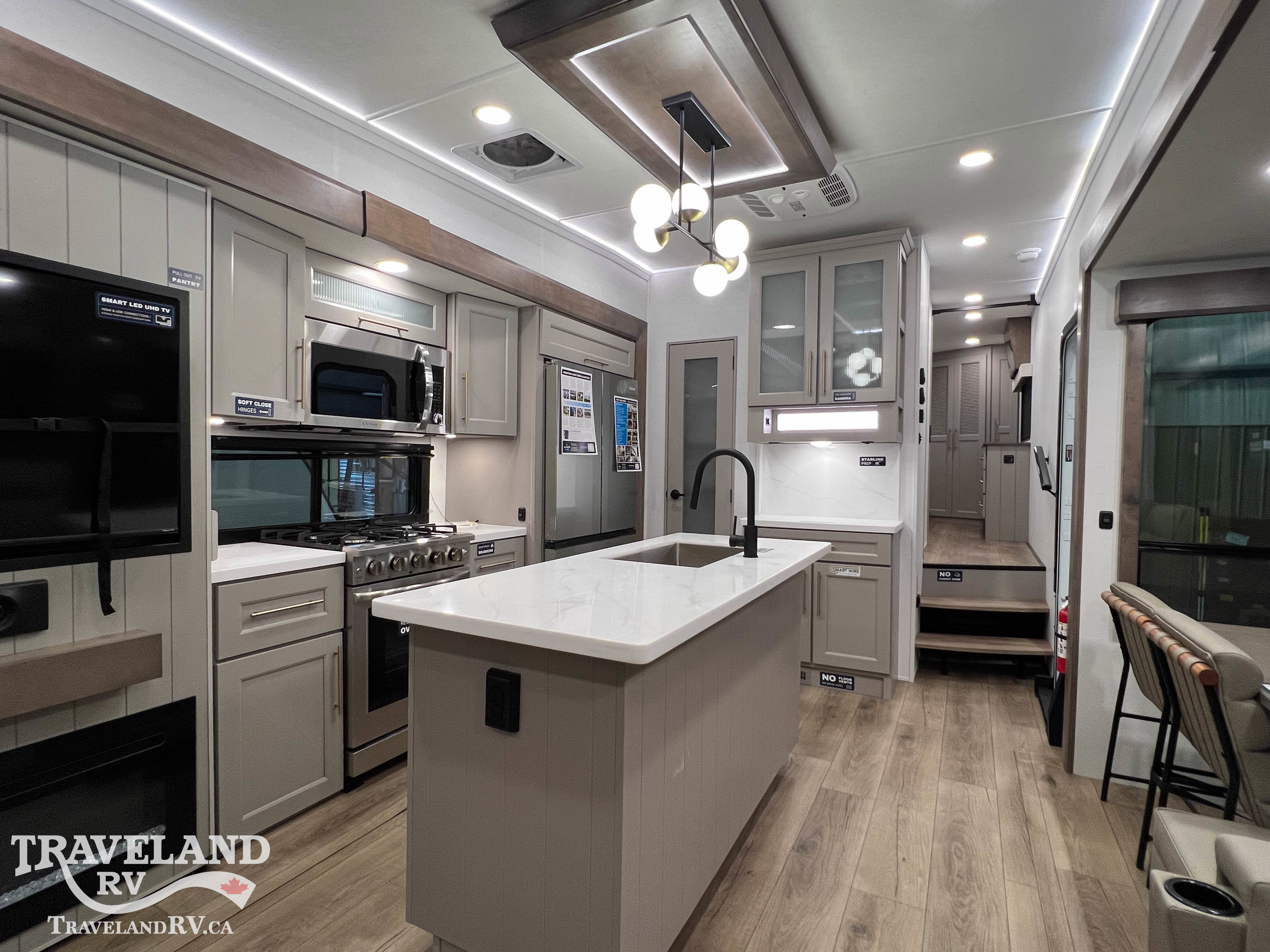 2026 Alliance RV Paradigm 310RL - Image 6
