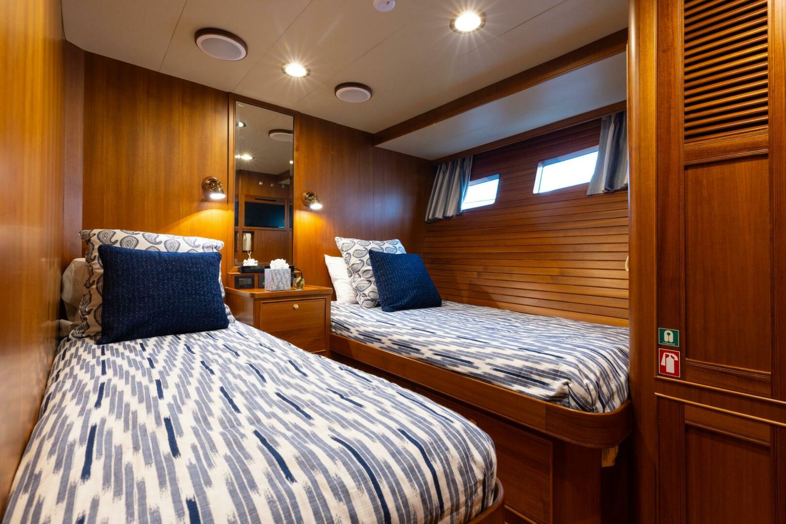 2016 Marlow EXPLORER 88E - Image 24