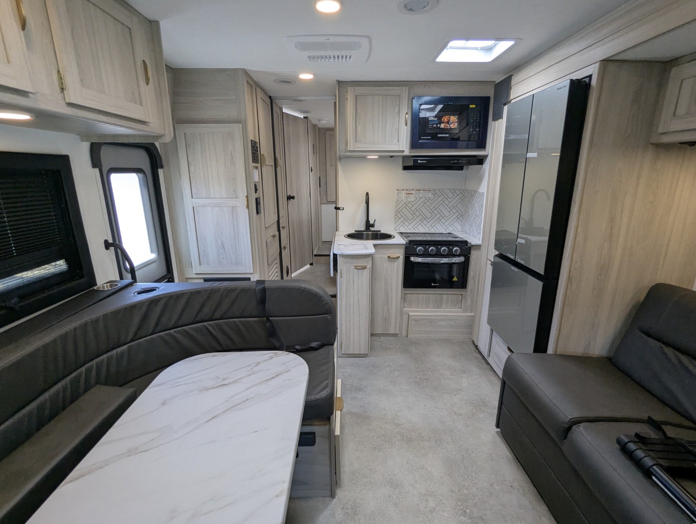 2027 Coachmen Cross Trail 26XG - Image 14