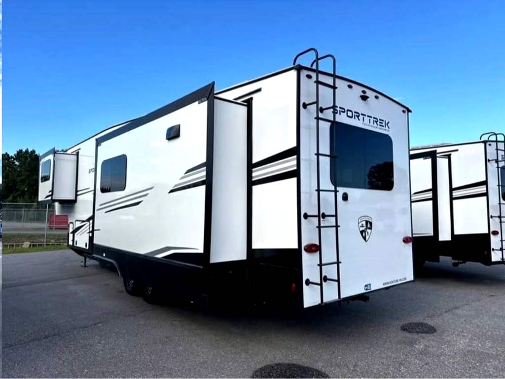 2026 VENTURE RV SPORTTREK 353VRK - Image 4