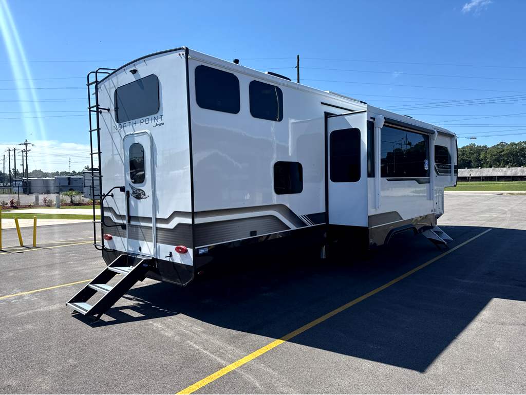 2027 JAYCO NORTH POINT 375TBDB - Image 4