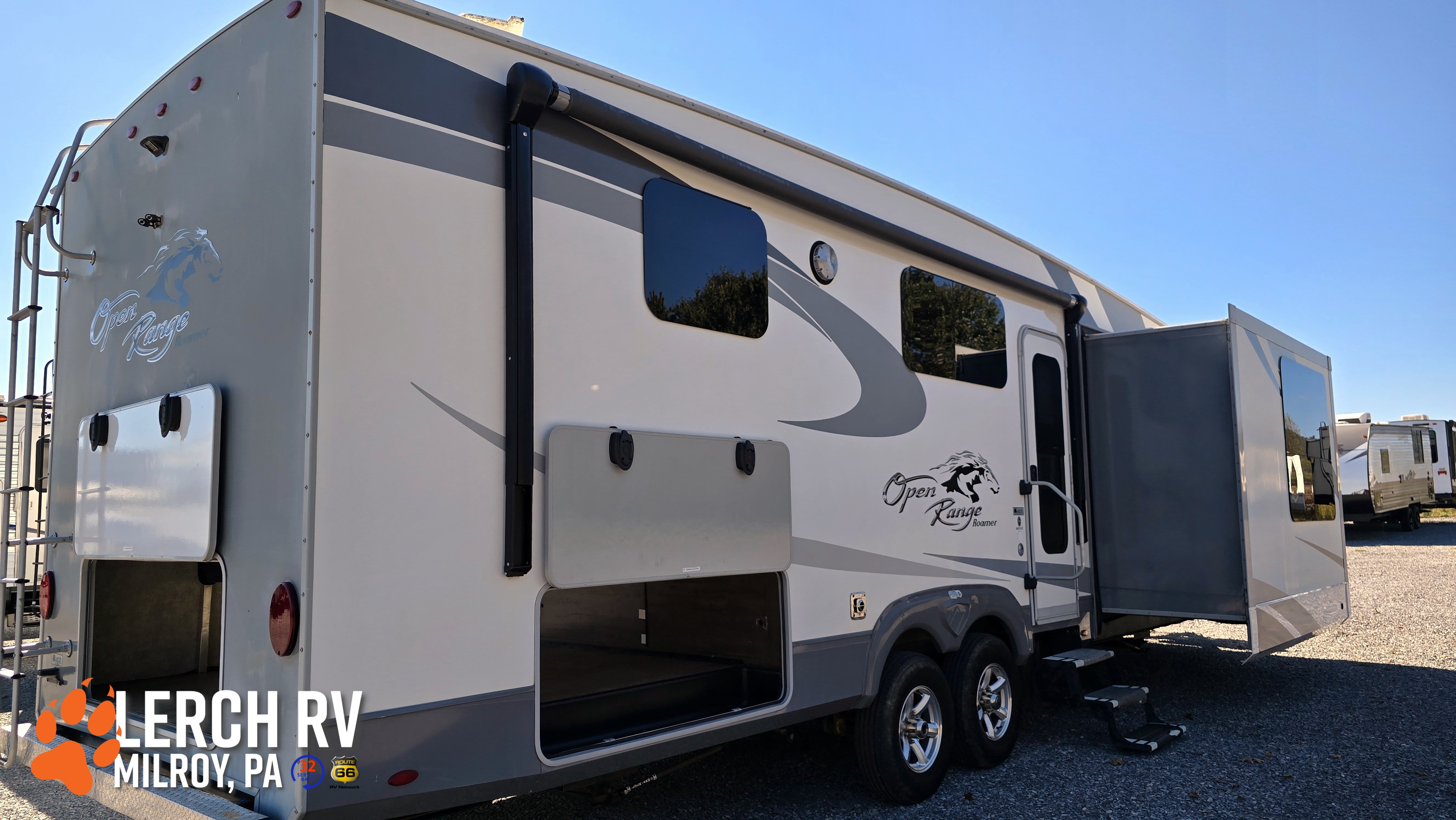 2017 Highland Ridge Roamer RT340FLR - Image 7