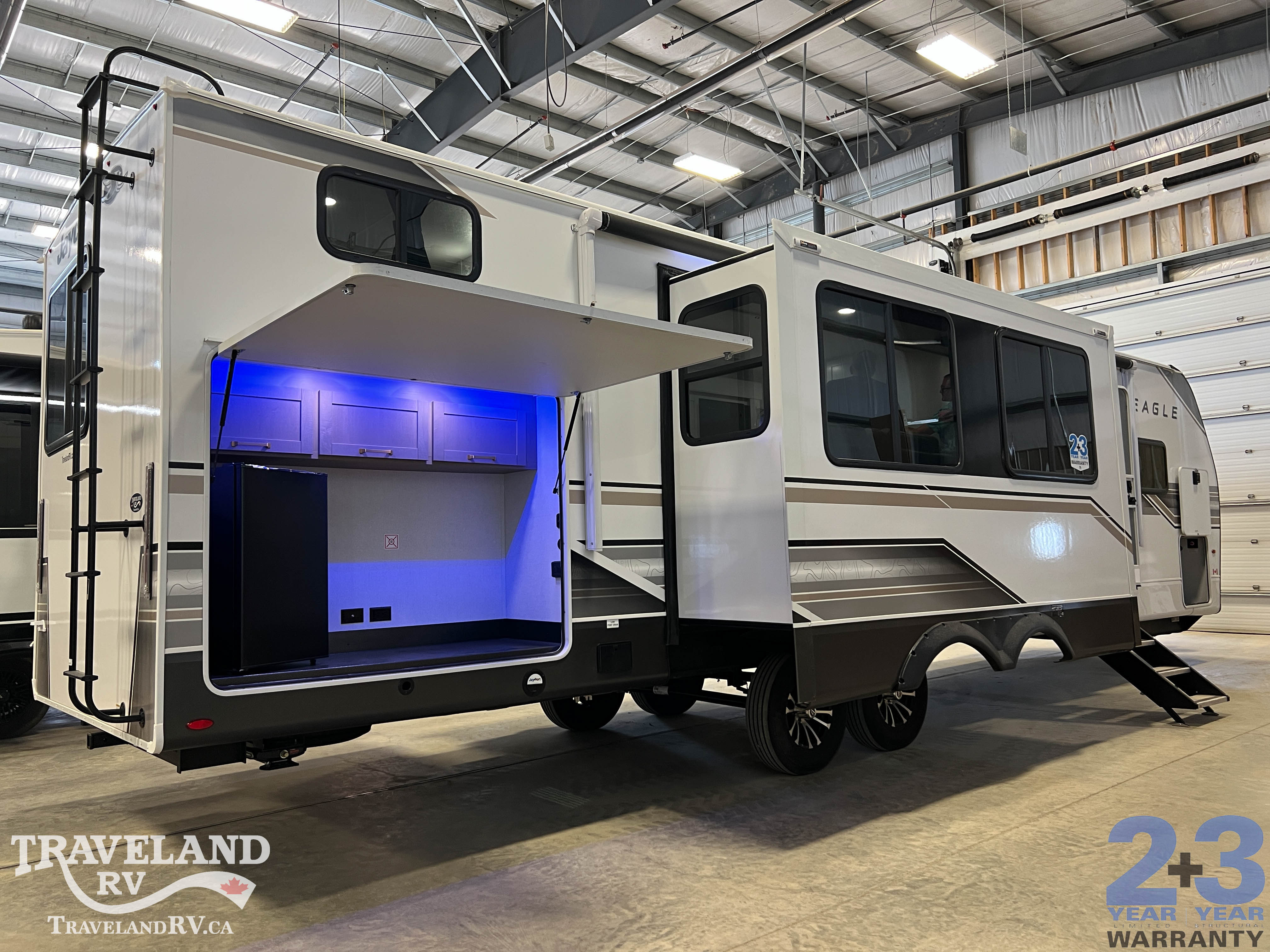 2027 Jayco Eagle 312BHOK - Image 7