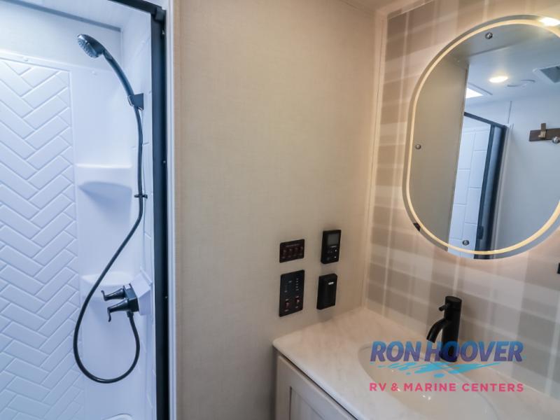 2026 FOREST RIVER 302RDBS - Image 22