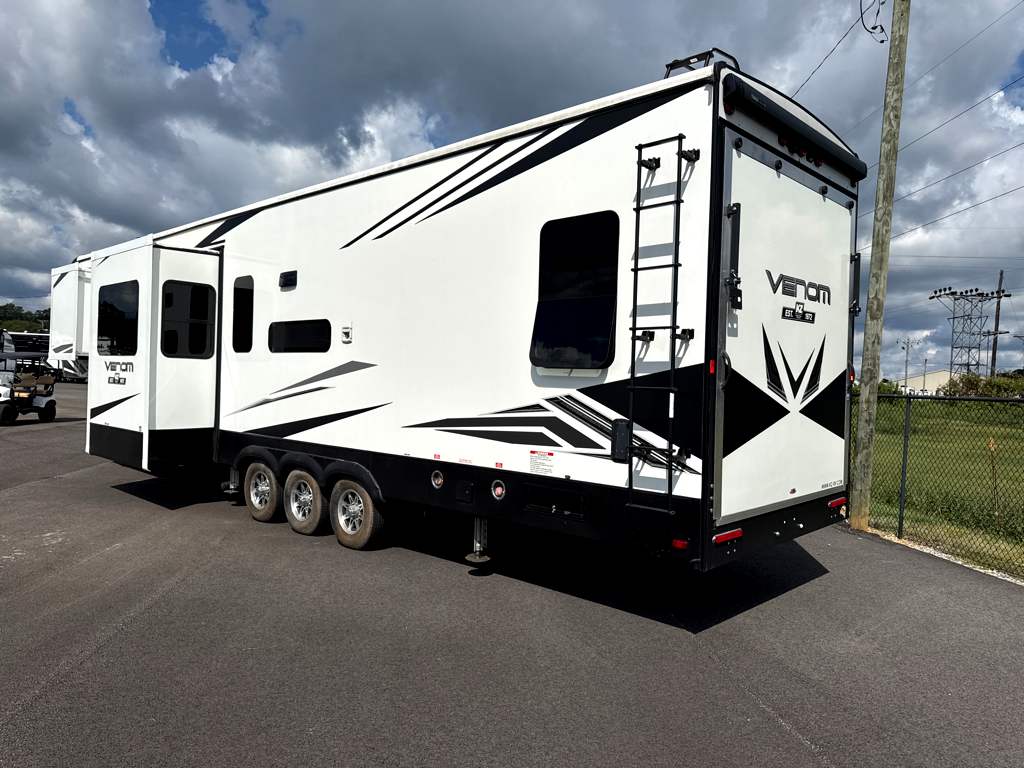 2022 KZ VENOM 4113TK - Image 3