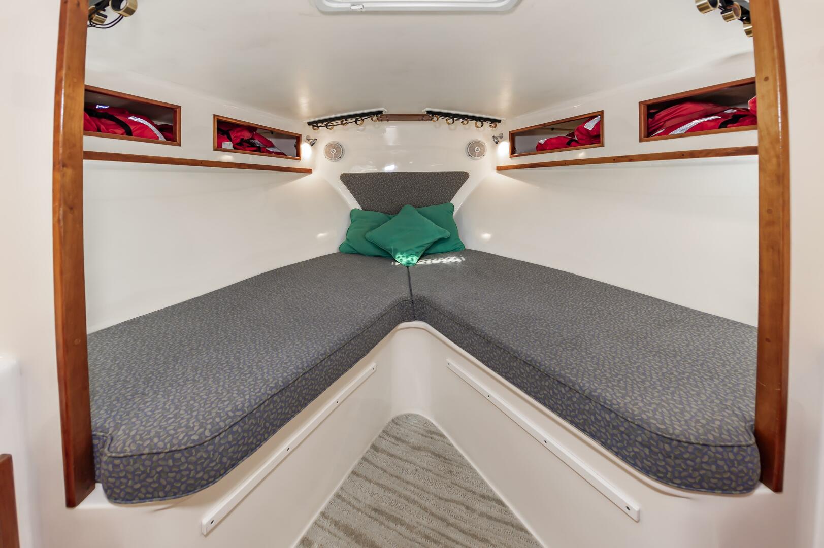 2003 Custom Carolina 40 Layton Express - Image 36