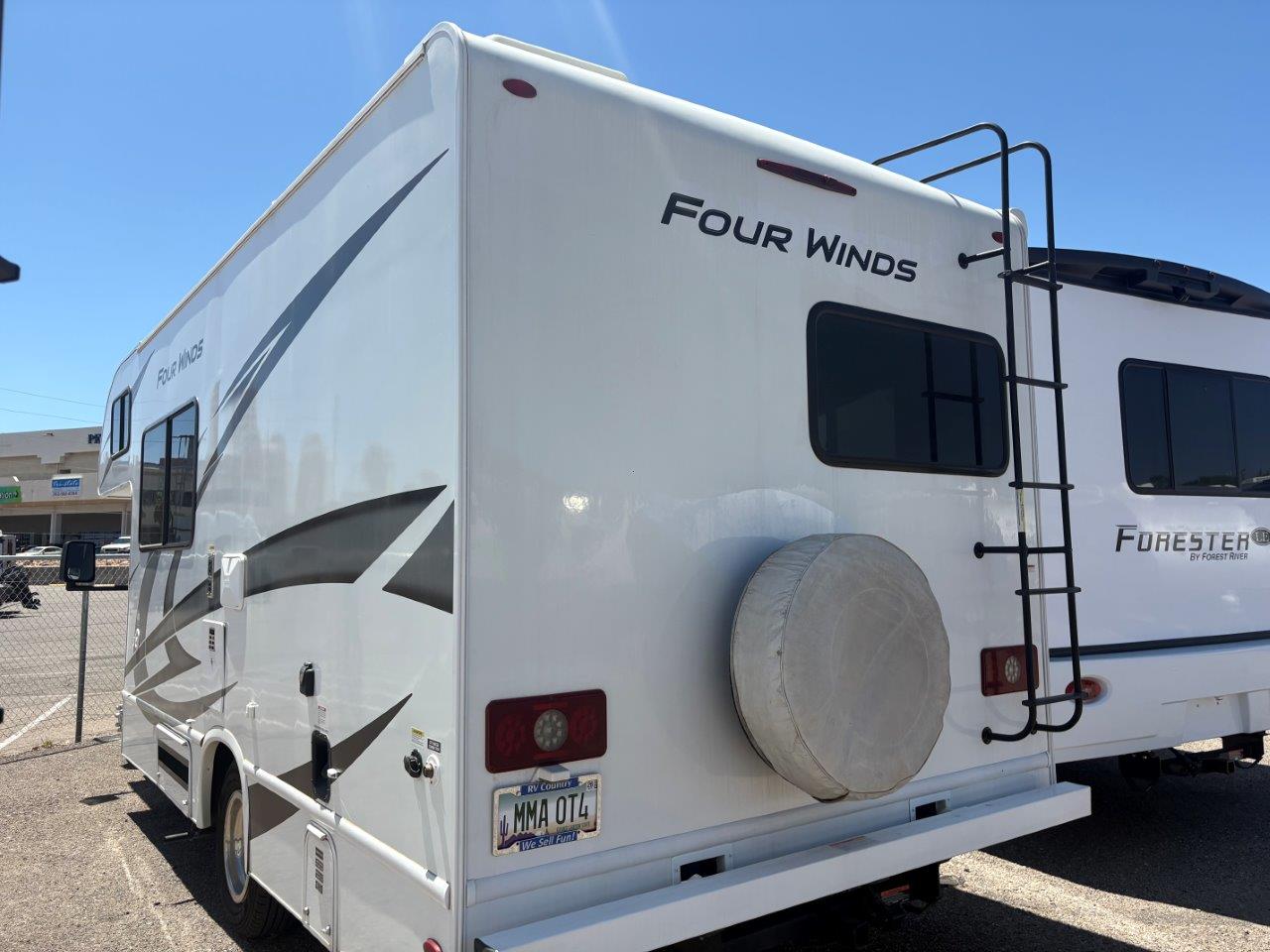 2024 Thor Motor Coach Four Winds 22E - Image 4