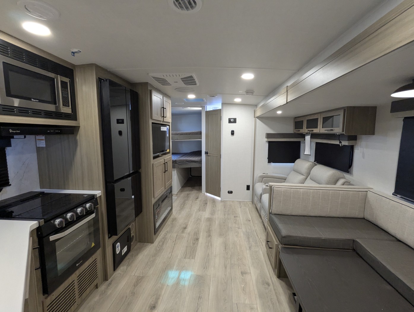 2027 Forest River Rockwood Ultra Lite 2706BH - Image 33